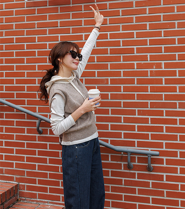 ツートンカラーフードウールニットベスト