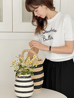 バター刺繍半袖ニット