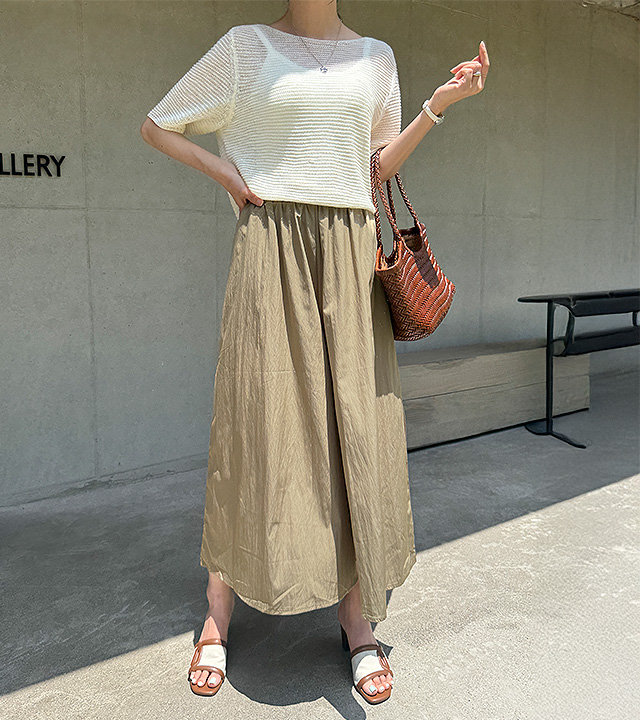 ソフトグロシーキュロットパンツ
