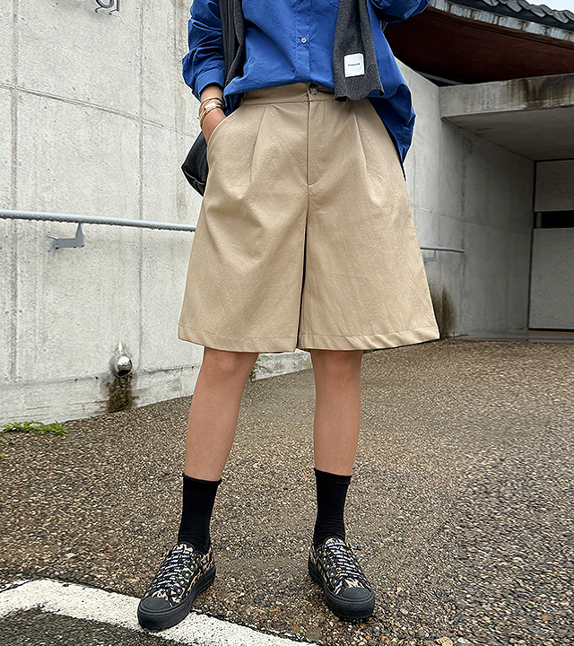 フレンチピンタックレザーパンツ