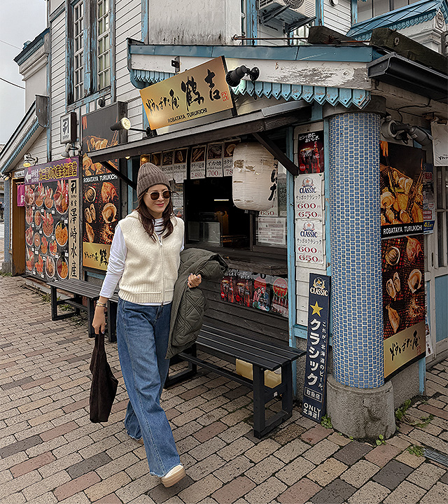 バイブルフードニットベスト