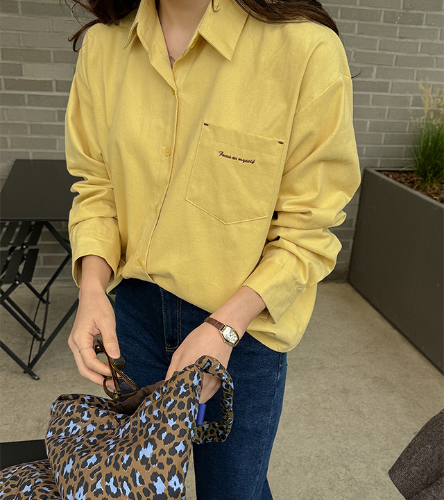 レタリングピッチギモルーズフィットシャツ