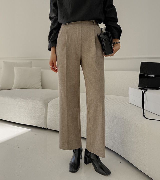 ムース起毛ヘリンボーンスラックス