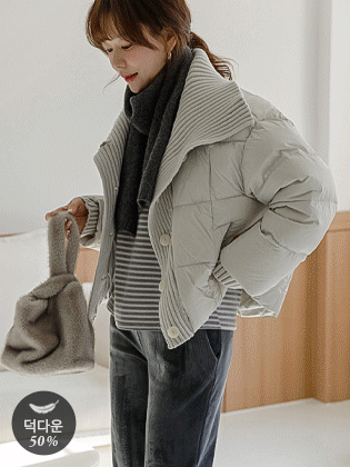 ハイネックニット配色ダックダウンパディング