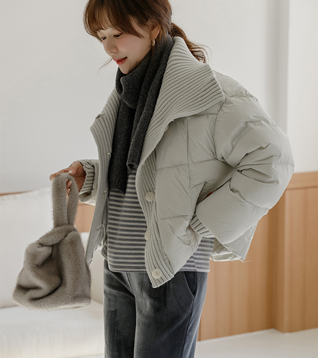 ハイネックニット配色ダックダウンパディング