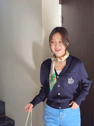 エル刺繍シルバーボタンカーディガン