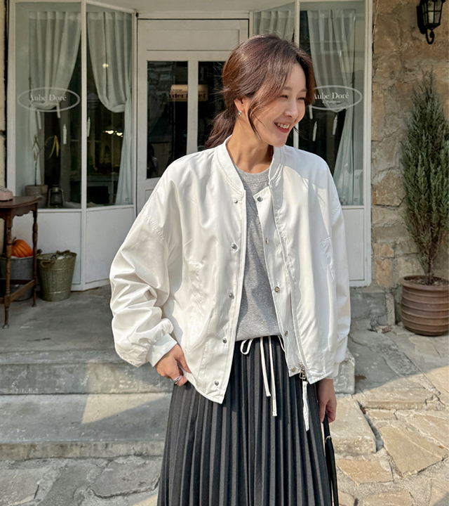 モノリテールブルーベルジャンパー