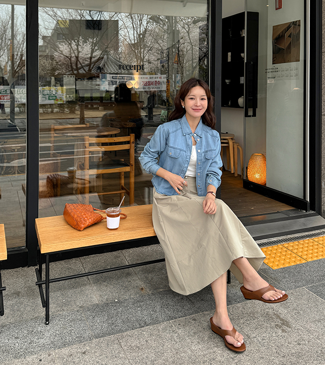 スムーズデニムセミクロップシャツジャケット