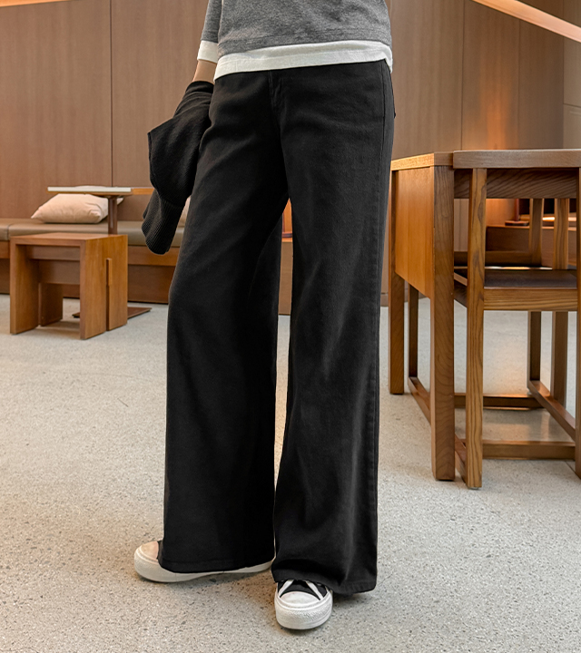 アースピッチワイドパンツ