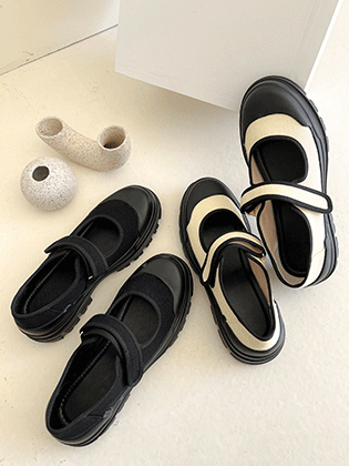 ベルクロアグリスニーカー