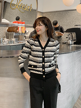 マーベルマルチカラーニットカーディガン