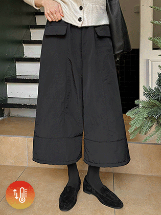 パディングワイド8部パンツ