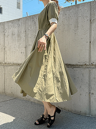 バスラックVラインワンピース