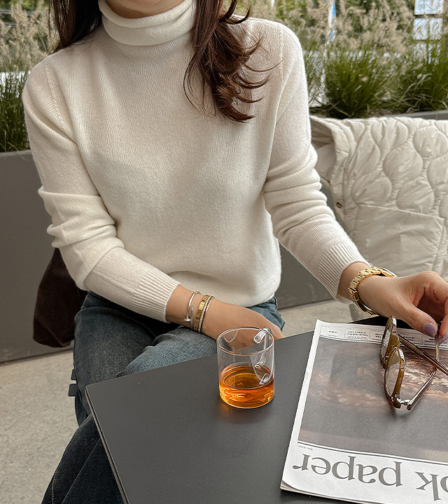 [MADE]アベインホールガーメントタートルネックニット