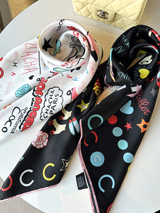 シャシャスクエアスカーフ