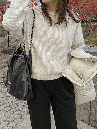 クアンクニットフードプルオーバー