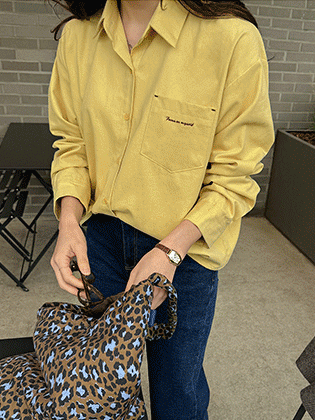 レタリングピッチギモルーズフィットシャツ