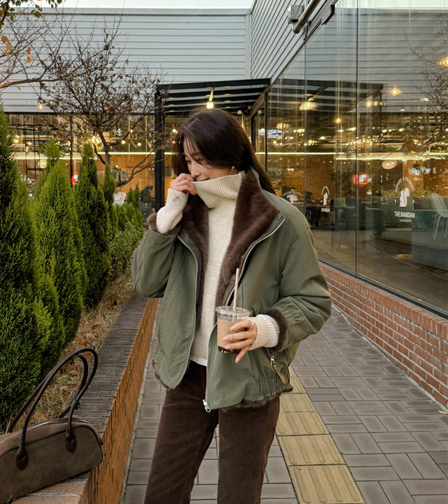 デュアルリバーシブルファーナイト