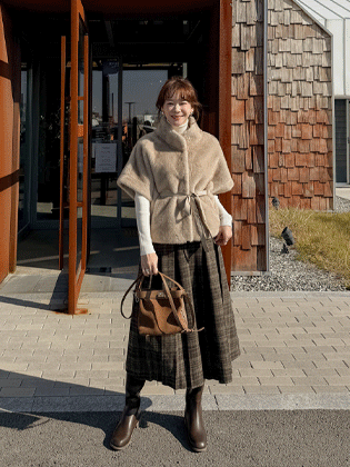 エロウールチェックスカート