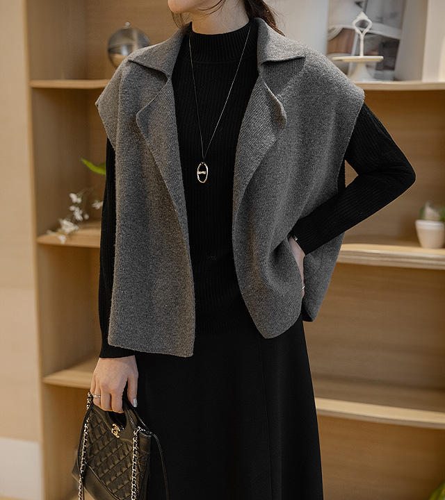 ベラオープンカラーウールニットベスト