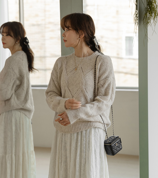 ソフィアプレッシャーニット