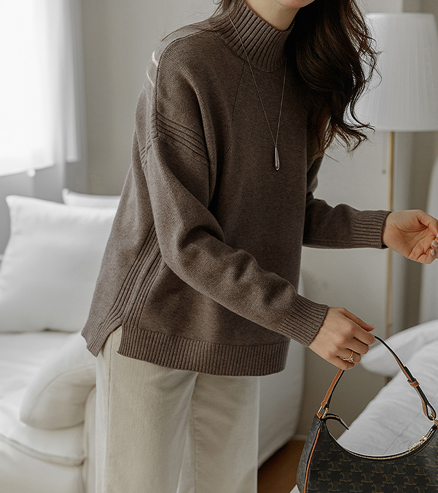 ドリアンハーフネックニット