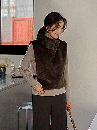 ベルンミンクファーのベスト 