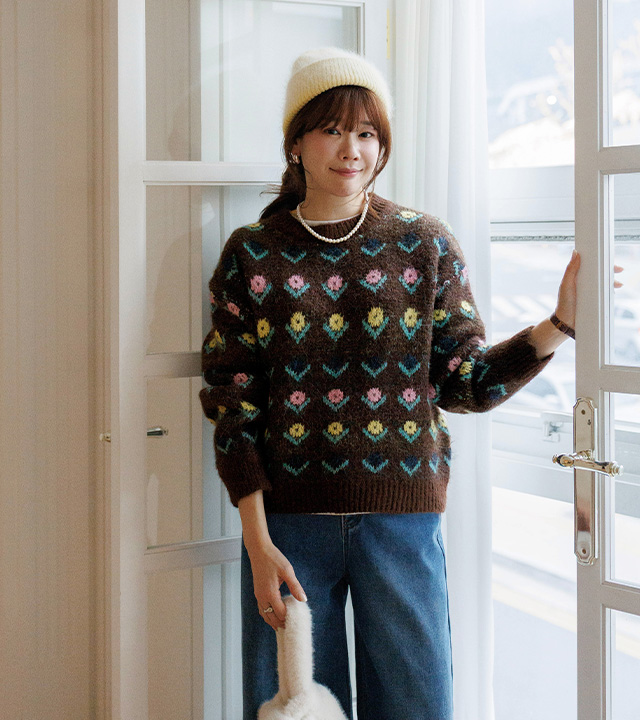 フラワーラウンドネックウールニット