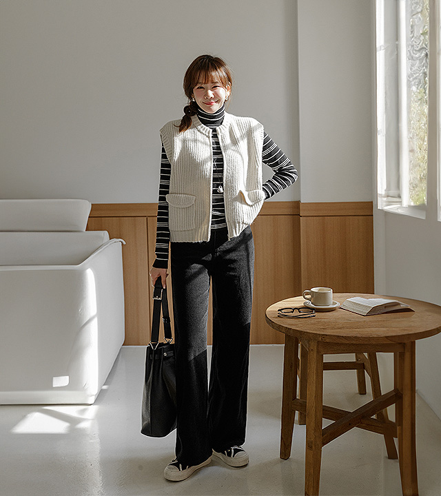 コアハッチニットベスト