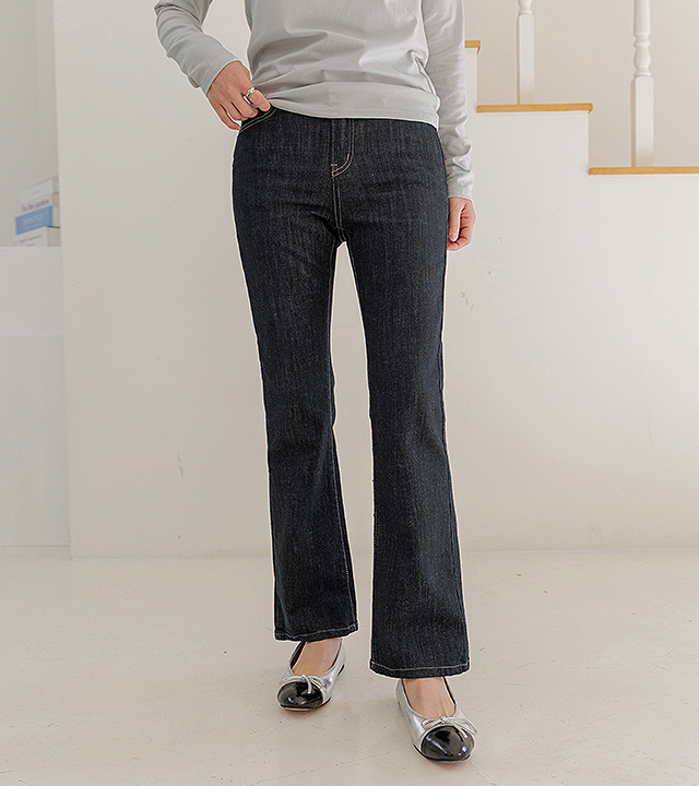 インディゴノンフェードブーツカットデニム