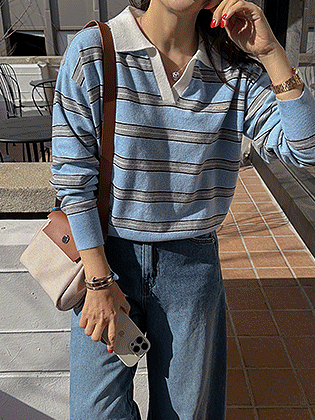 ボーダーストライプカラニット