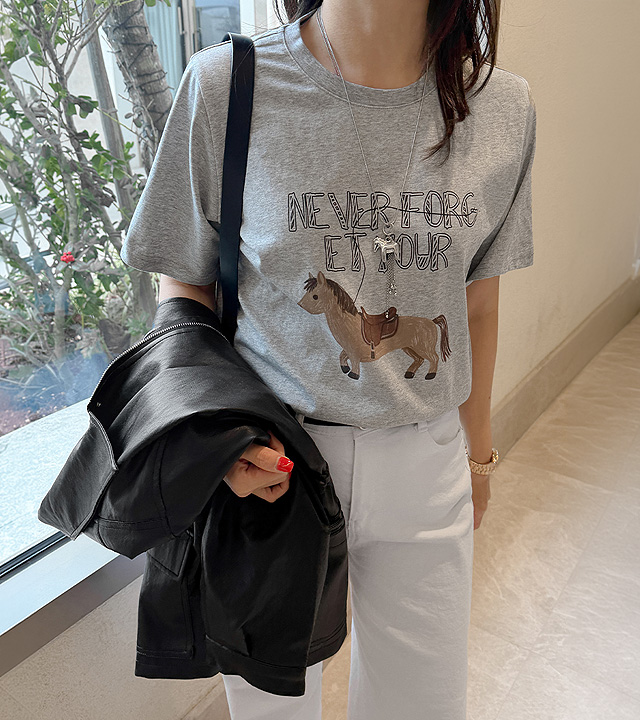 ホルスプリント 半袖ティー(ネックレスセット)