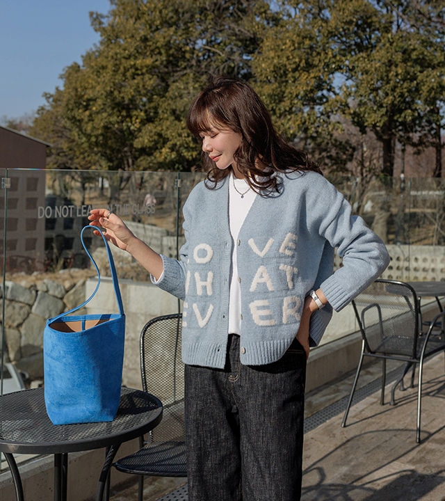 ワットエバーレタリングウールカーディガン