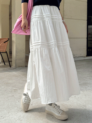 プリスティンティアードロングスカート