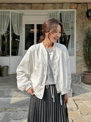 モノリテールブルーベルジャンパー