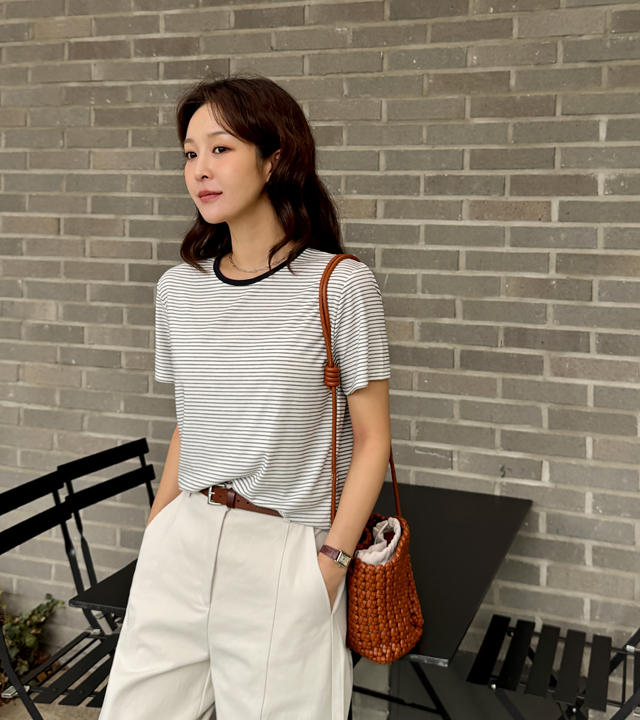 テンセルピンストライプ半袖ティー