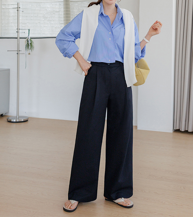 ムードアップピンタックワイドパンツ