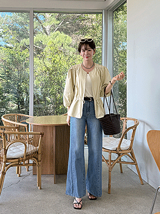 エテスリックフレアデニムパンツ