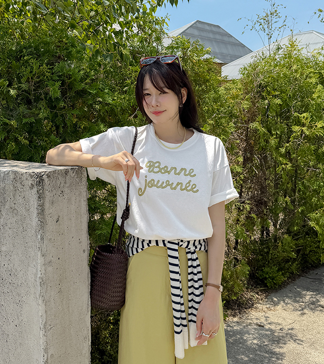 ボンチェーン刺繍半袖ティー