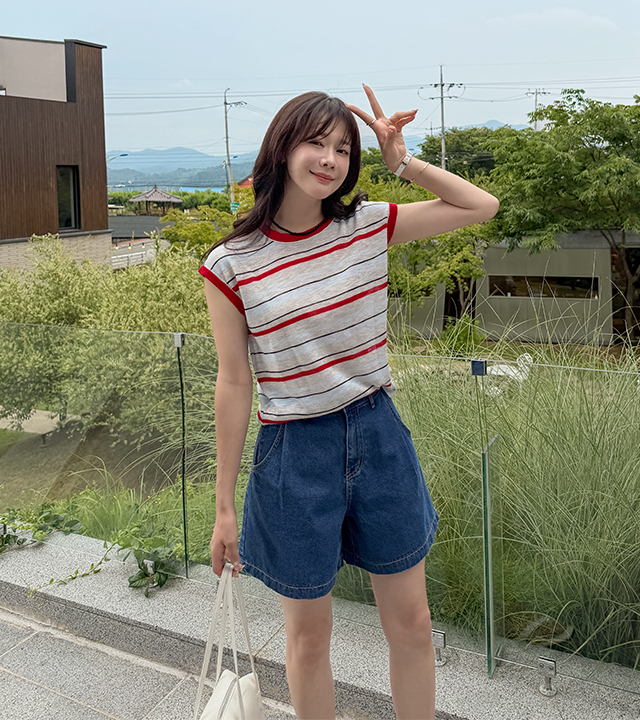 ミューカプスリーブニット