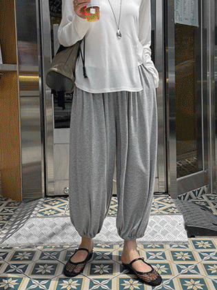 リキッドバルーンハーレムパンツ
